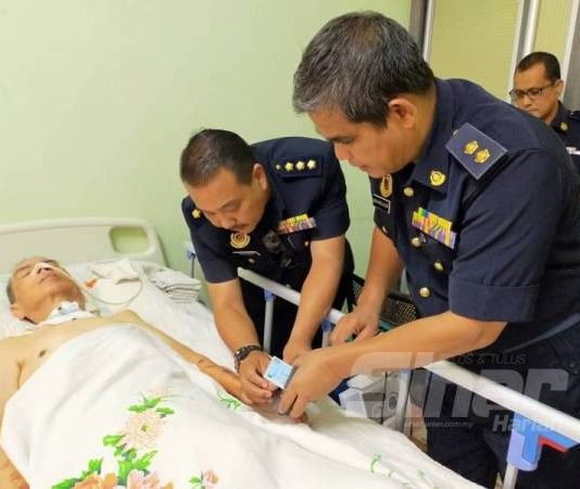 Syukur JPJ datang hospital mudahkan urusan tukar hakmilik kenderaan