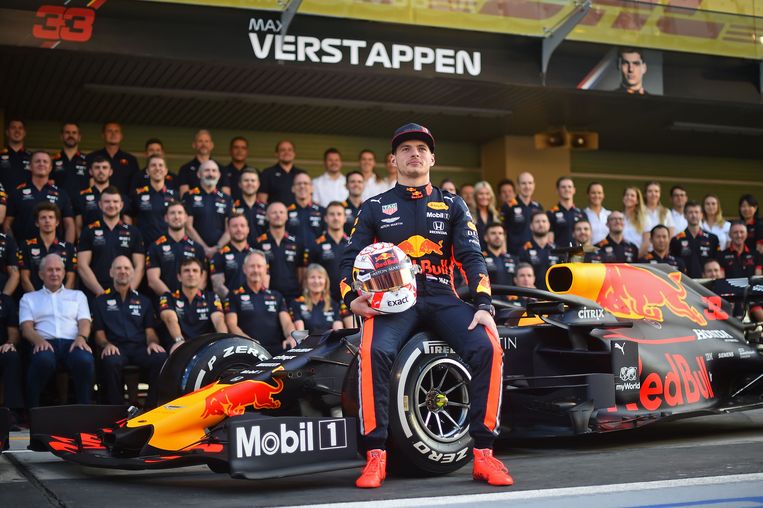 Red Bull Racing sambung kontrak Max Verstappen hingga 2023 • Motoqar