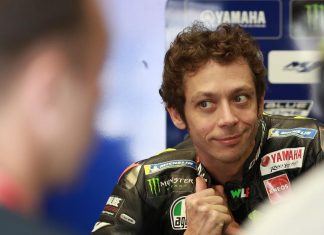 Valentino Rossi pernah dilarang untuk terlibat dalam perlumbaan motosikal