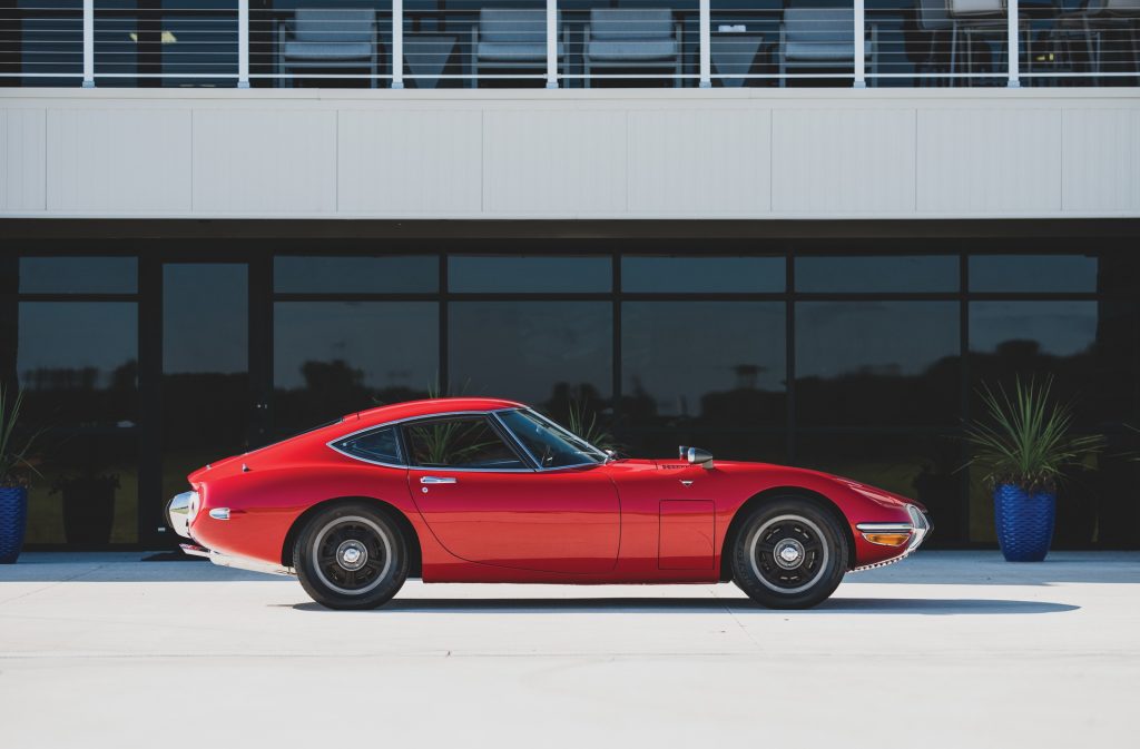 Toyota 2000GT