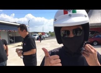 Merasa pandu kereta lumba US Legend – macam lumba NASCAR!