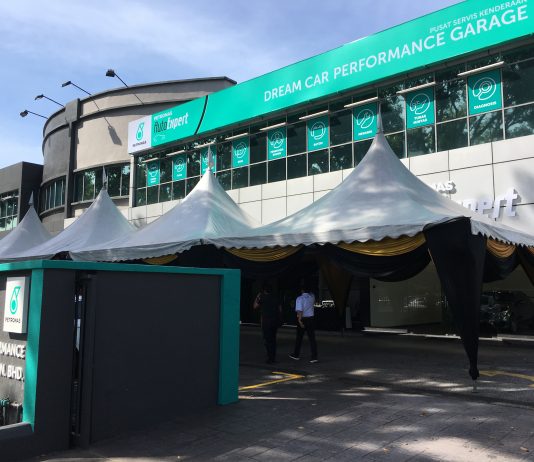 Anda pandu kereta continental premium? Servis di Petronas AutoExpert Glenmarie