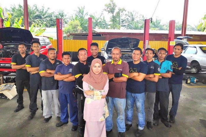 photo_2020-02-04_16-19-15 Wanita Melayu pertama miliki bengkel