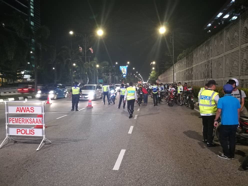 pemandu mabuk 