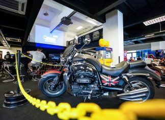 Triumph lancar barisan model baharu untuk 2020, siri Rocket 3 dengan 2,500cc!