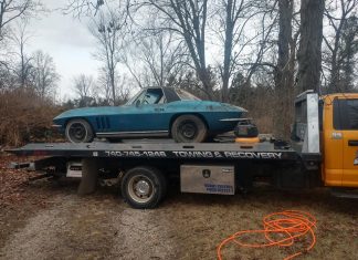 Chevrolet Corvette Fuelie 1965 ditemui bawah timbunan sampah