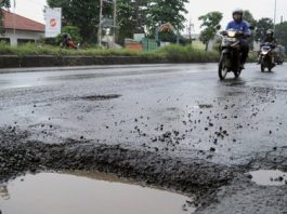 Penunggang motosikal menangi pampasan RM11 juta kerana lubang jalan raya