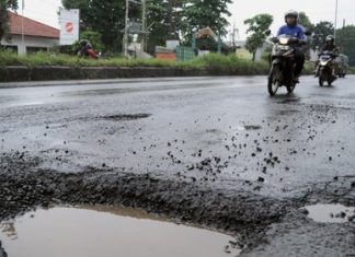 Penunggang motosikal menangi pampasan RM11 juta kerana lubang jalan raya