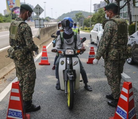 Covid-19: PKP Fasa 2 bermula Rabu ini, kereta persendirian hanya dibenarkan seorang sahaja, 6 pagi – 10 malam