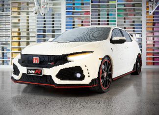 Replika Honda Civic Type-R yang dibuat dari 320,000 kepingan Lego
