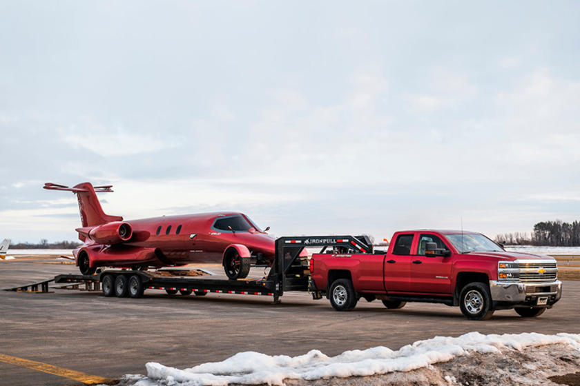 https://carbuzz.com/news/this-learjet-turned-limousine-is-fully-street-legal