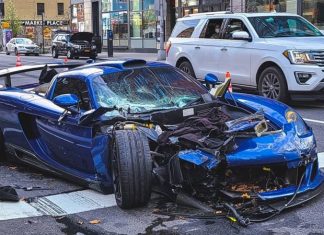 Sebuah Gemballa Mirage GT alami kemalangan jalan raya yang kosong di New York, kemudian cuba lari