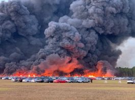 3,500 buah kereta sewa terbakar dalam kebakaran di lapangan terbang Florida