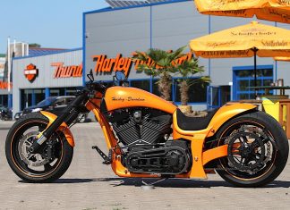 Motosikal Harley-Davidson diubahsuai dengan gaya Lamborghini