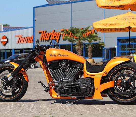 Motosikal Harley-Davidson diubahsuai dengan gaya Lamborghini