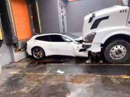Tidak berpuas hati, pemandu lori nekad rempuh Ferrari milik bosnya