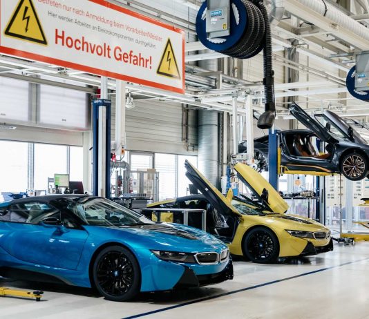 Pengeluaran akan berakhir, 18 unit terakhir BMW i8 dengan 18 warna unik