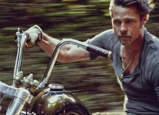 Gambar Brad Pitt tunggang motosikal rare keluaran Indian Larry kini dilelong