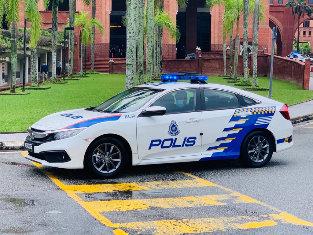 kereta peronda polis