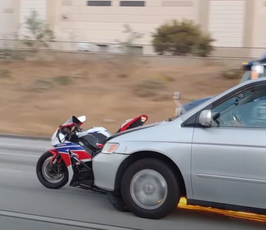 Langgar lari kemudian seret superbike sepanjang lebuh raya di California