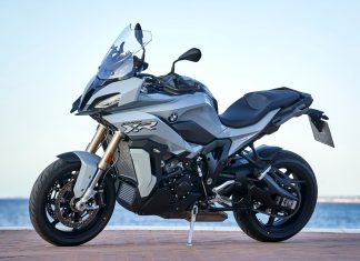 BMW S 1000 XR terbaharu lebih ringan dan canggih, RM122k