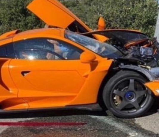 McLaren Senna LM milik bekas pelumba Formula 1 terlibat dalam kemalangan