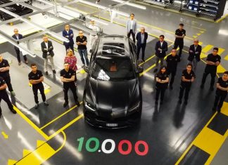 10,000 unit Lamborghini Urus telah dihasilkan sejak dua tahun diperkenalkan