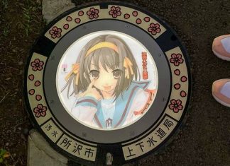 Idea kreatif! Penutup lubang pada jalan raya di Jepun dihiasi karakter anime bercahaya