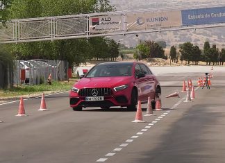 Mercedes-AMG A45 S buat moose test, lepas ke?