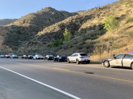 Konvoi 10 buah Porsche berakhir dengan saman polis kerana melebihi had laju 10 porsche