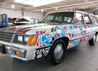 Nampak macam buruk je, tapi Ford LTD Station Wagon 1984 ini bernilai RM9.5 juta!