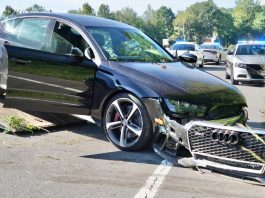 Mengelak ditahan polis, Audi RS7 dipandu 300km/j hingga kemalangan