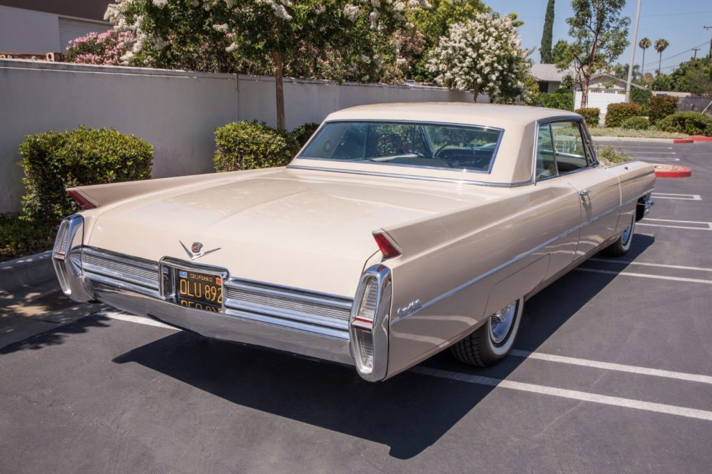 Cadillac Coupe DeVille 1964