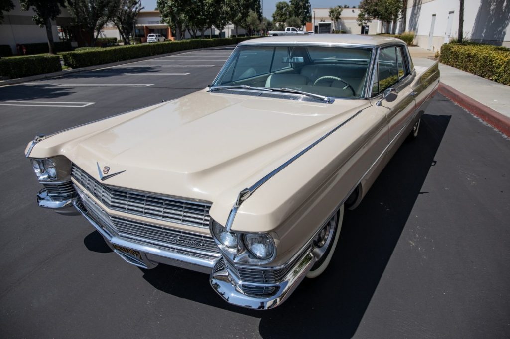 Cadillac Coupe DeVille 1964