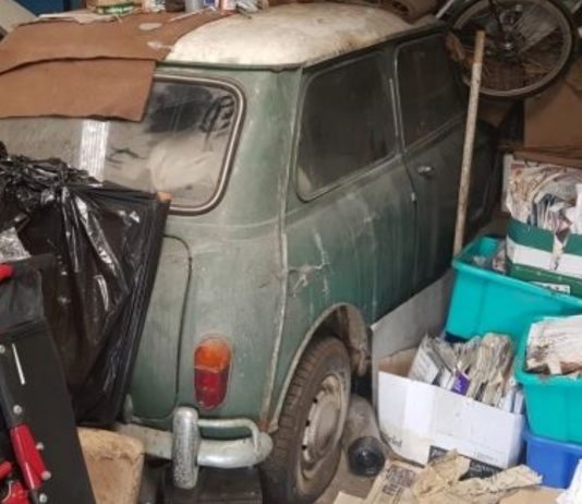 Mini Cooper S 1965 dijumpai semula setelah 46 tahun ditinggalkan dalam garaj
