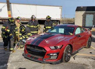 Bomba ‘musnahkan’ Ford Shelby GT500 baharu untuk tujuan latihan