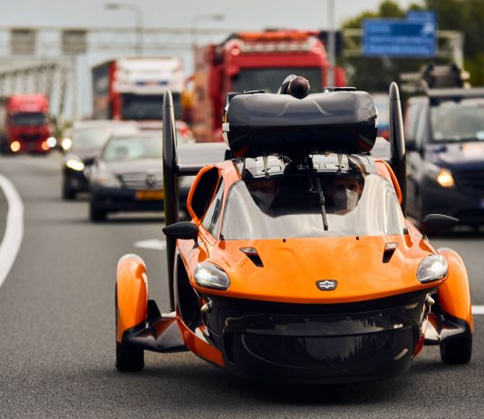 PAL-V Liberty kereta terbang yang kini sah dipandu di jalanraya!