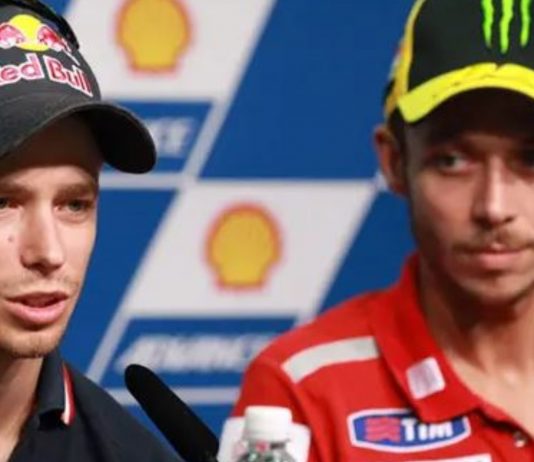 “Sangat menyedihkan untuk lihat Rossi raikan kedudukan 5 teratas seperti dia menang,” – Casey Stoner rossi stoner