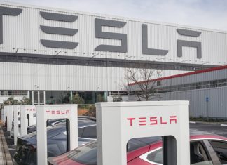 Tesla pecat seorang pekerja di kilang California kerana kes sabotaj