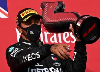 Lewis Hamilton sedia potong gaji, tapi minta bonus jika bergelar juara dunia