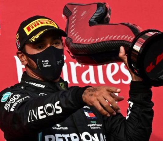 Lewis Hamilton sedia potong gaji, tapi minta bonus jika bergelar juara dunia