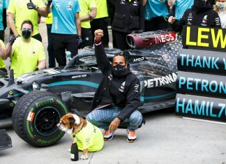 Lewis Hamilton kini juara dunia F1 tujuh kali