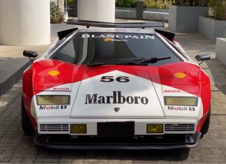 Replika Lamborghini Countach ini dilengkapi enjin V8 twin-turbo