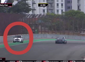 Wanita pandu Mini Cooper ‘tersesat’ hingga masuk dalam litar sewaktu perlumbaan