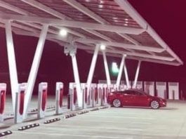 Tesla perkenalkan pusat pengecasan Supercharger terbesar dengan 56 slot pengecasan