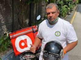 Tony Fernandes jadi penghantar makanan pula, perkenalkan airasia food