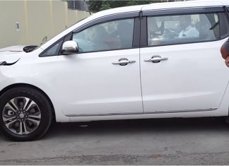Tak sampai seminit serah kunci, Kia Carnival ini terus remuk melanggar tembok!