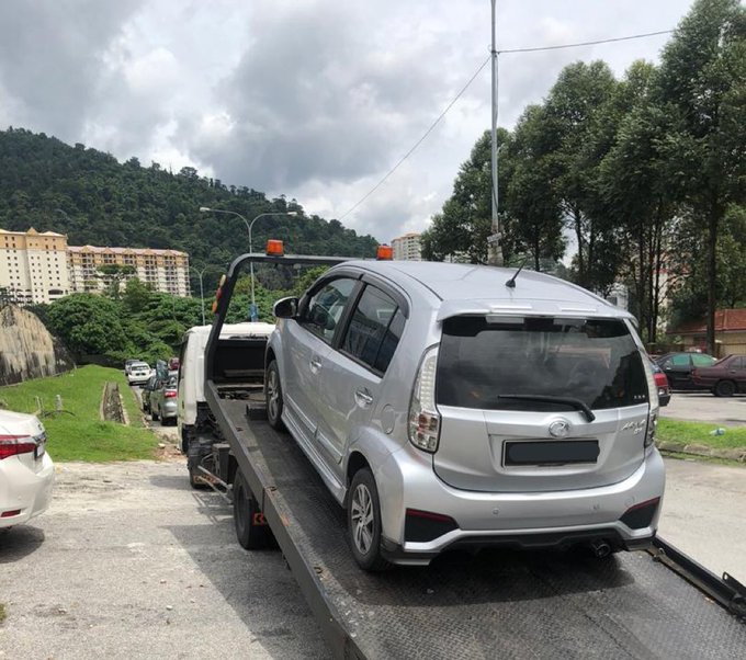 pintu perodua myvi