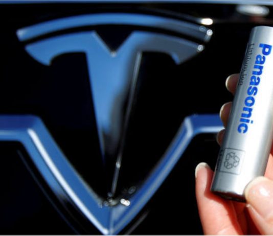 Panasonic akan hasilkan prototaip bateri baharu Tesla pada 2021