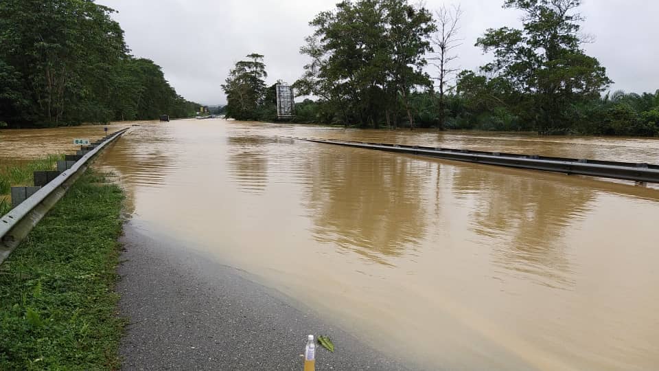 kompaun banjir